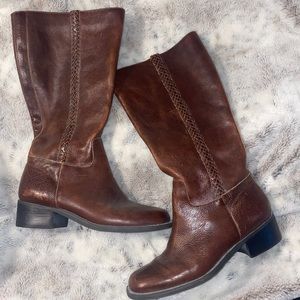 Brown leather boots size 7 1/2